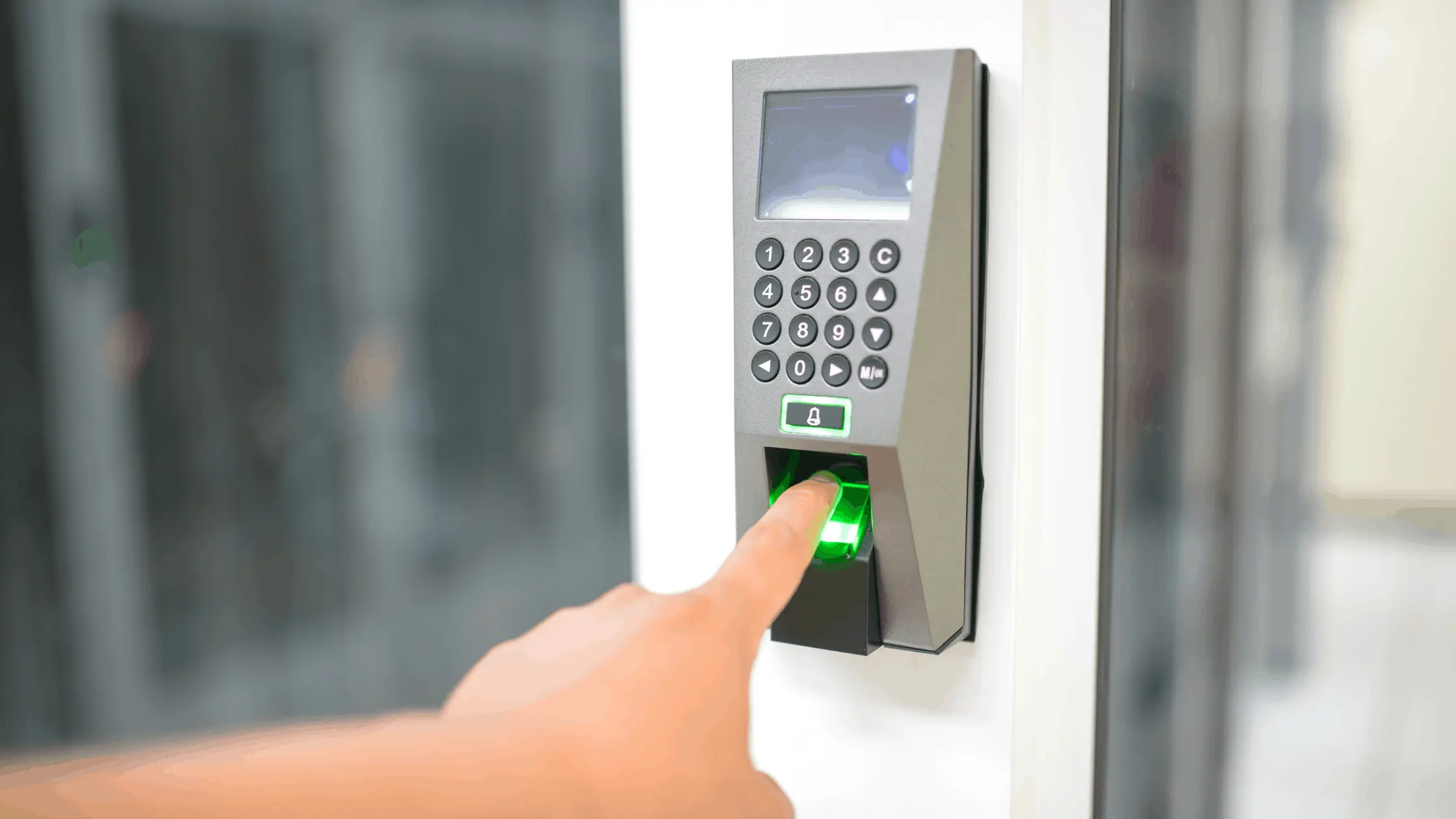 Memilih Mesin Absensi Fingerprint